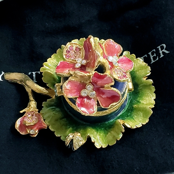 MIB Retired JAY STRONGWATER Handpainted Enamel Swarovski 14k Geranium Box Flora - Picture 3 of 9